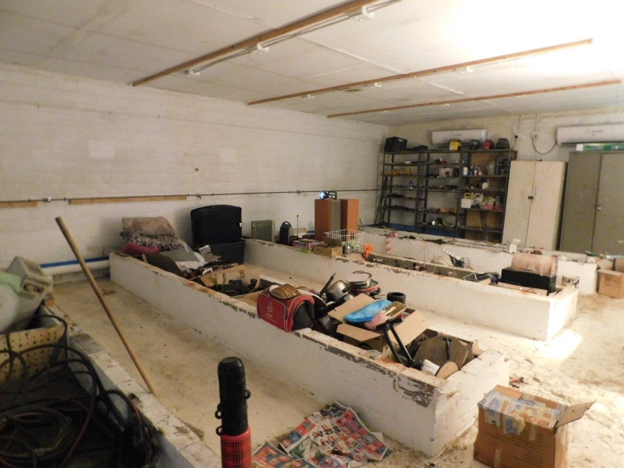 4 Bedroom Property for Sale in Hekpoort Gauteng