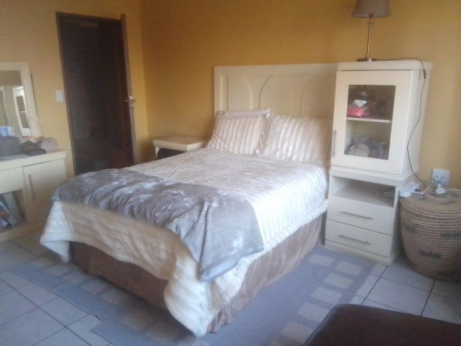 4 Bedroom Property for Sale in Krugersdorp West Gauteng