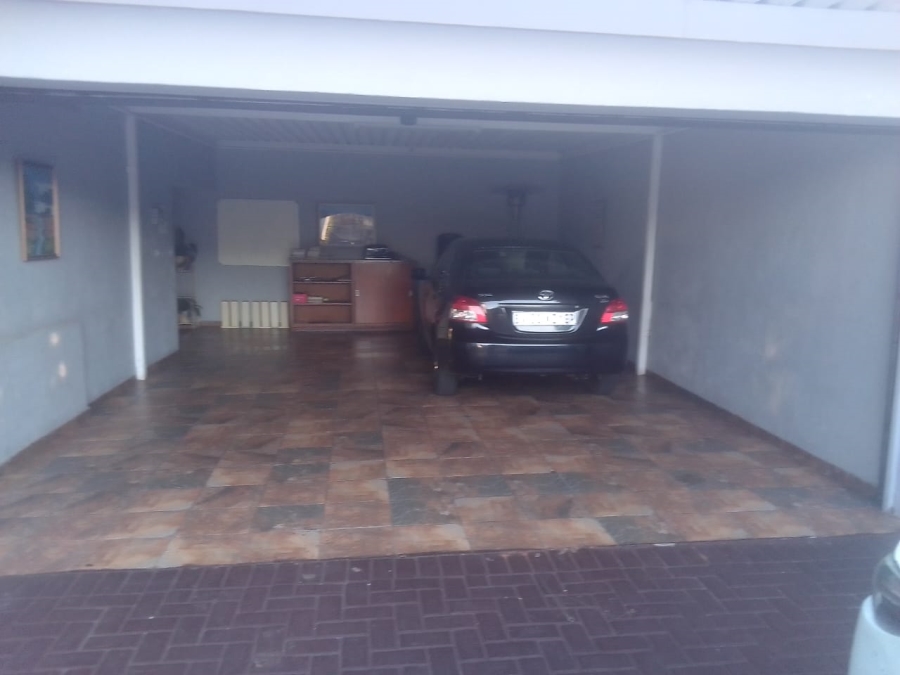 4 Bedroom Property for Sale in Krugersdorp West Gauteng