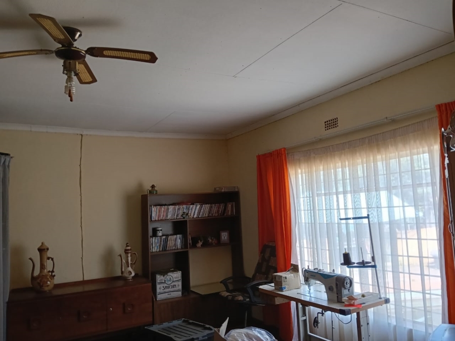 4 Bedroom Property for Sale in Hillside Gauteng