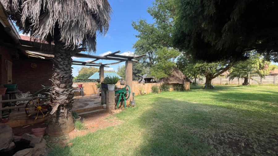 4 Bedroom Property for Sale in Hillside Gauteng