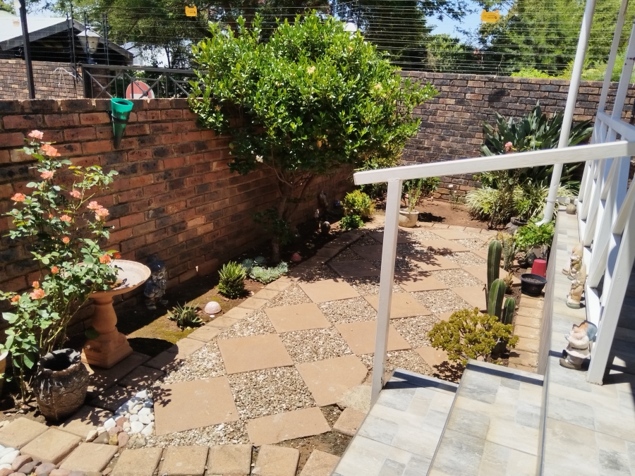 2 Bedroom Property for Sale in Krugersdorp North Gauteng