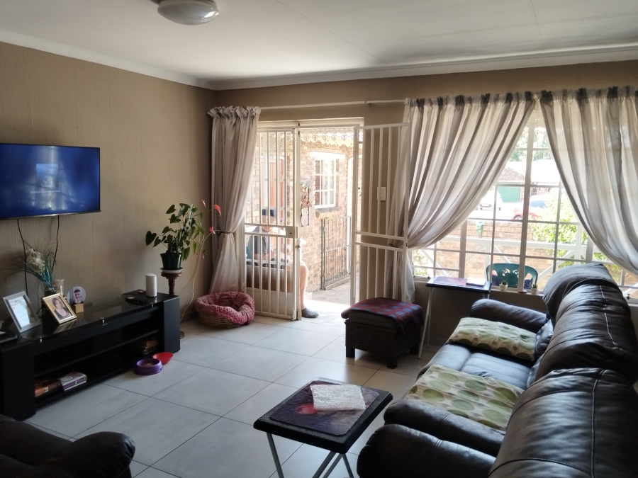 2 Bedroom Property for Sale in Krugersdorp North Gauteng