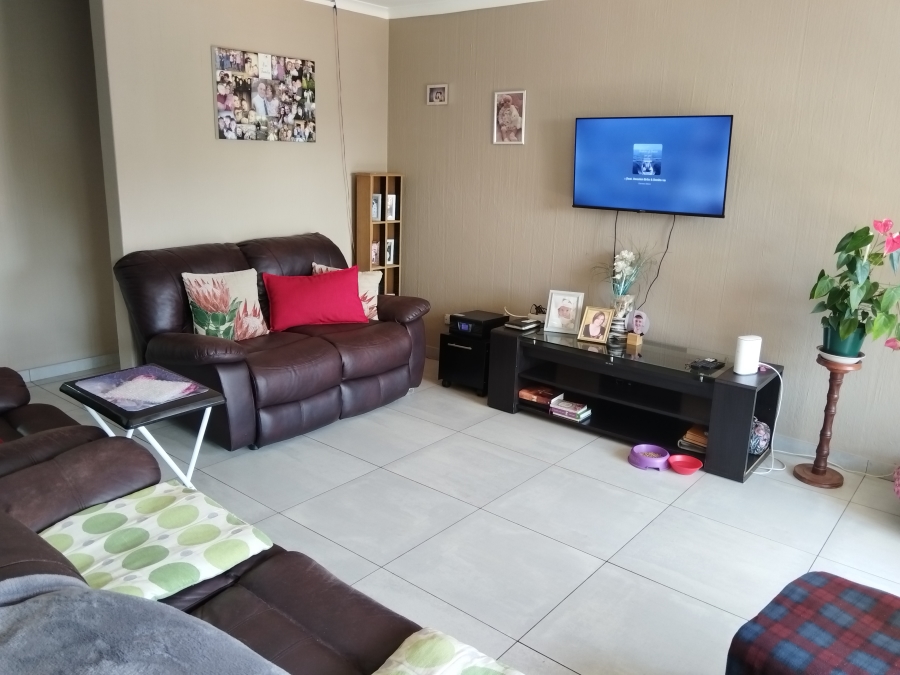 2 Bedroom Property for Sale in Krugersdorp North Gauteng