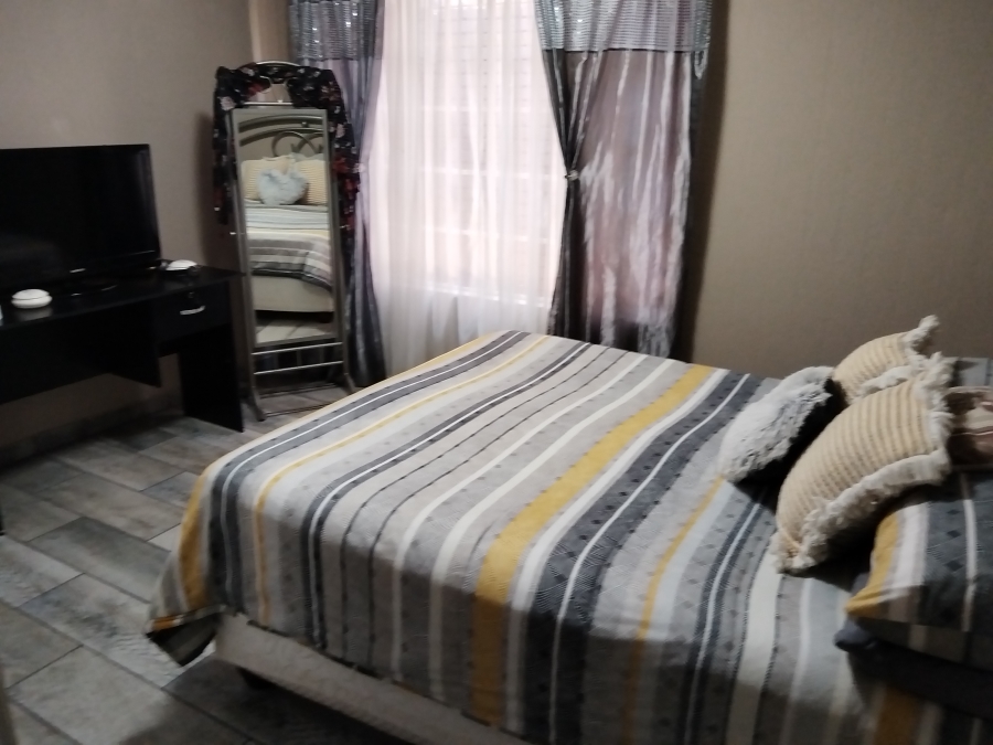 2 Bedroom Property for Sale in Krugersdorp North Gauteng