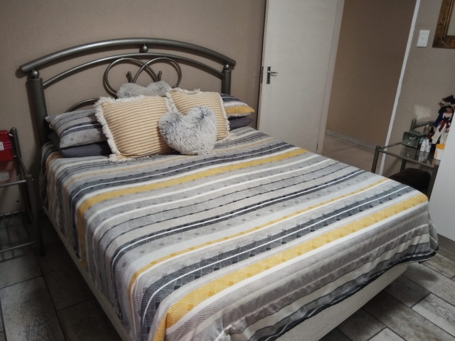 2 Bedroom Property for Sale in Krugersdorp North Gauteng