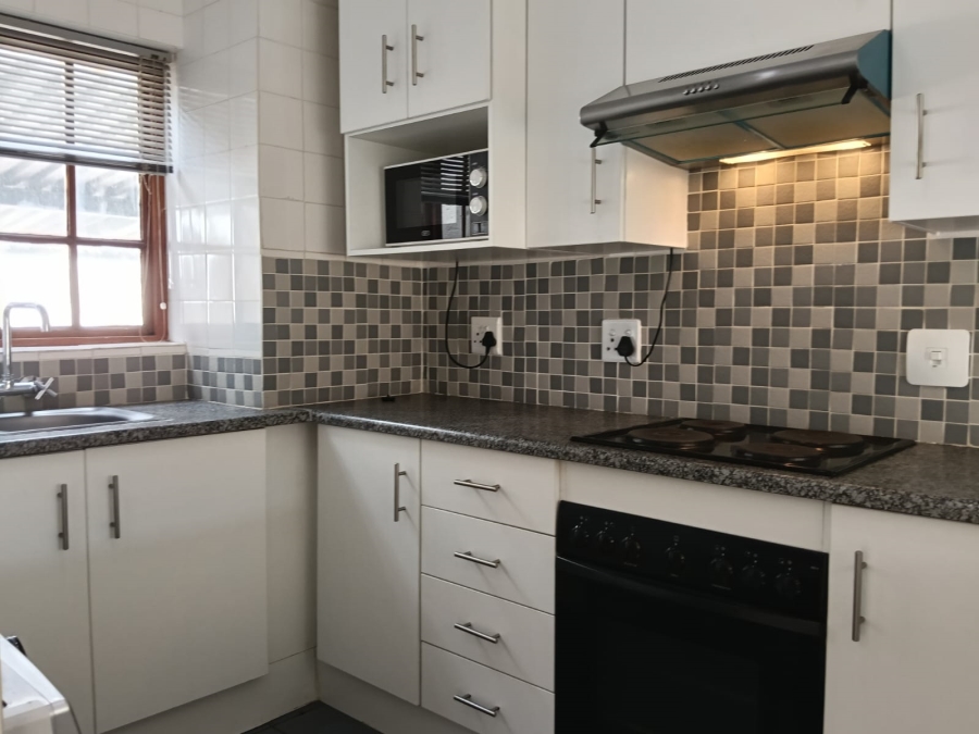 2 Bedroom Property for Sale in Greenhills Gauteng