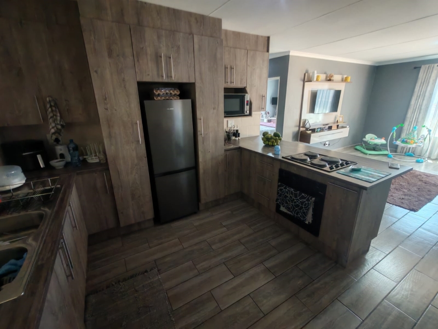 4 Bedroom Property for Sale in Krugersdorp North Gauteng