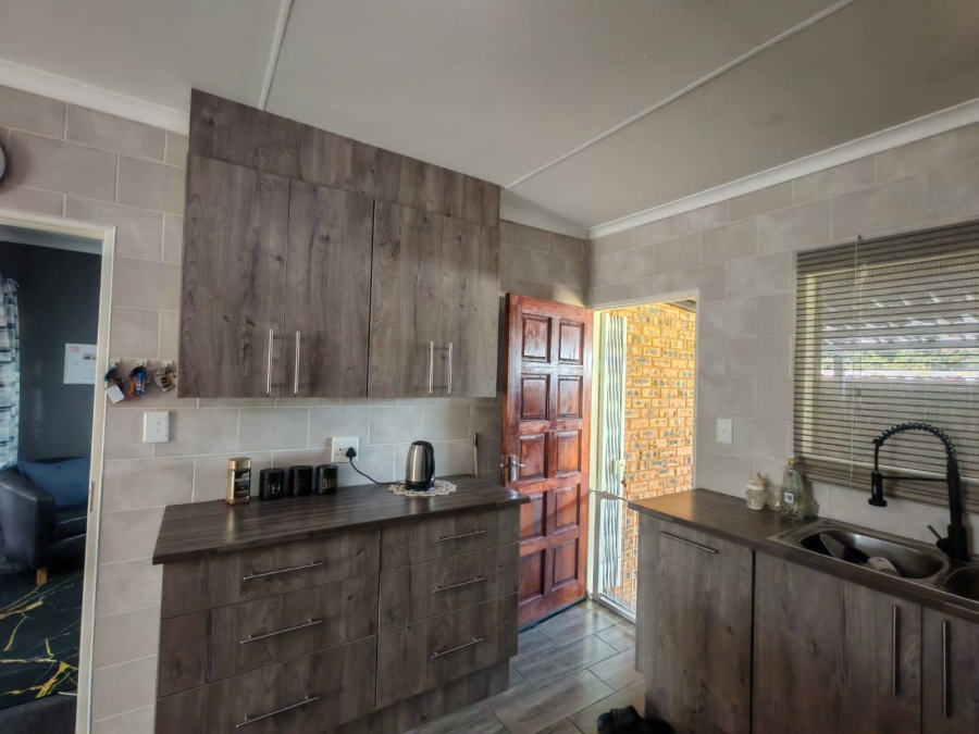 4 Bedroom Property for Sale in Krugersdorp North Gauteng