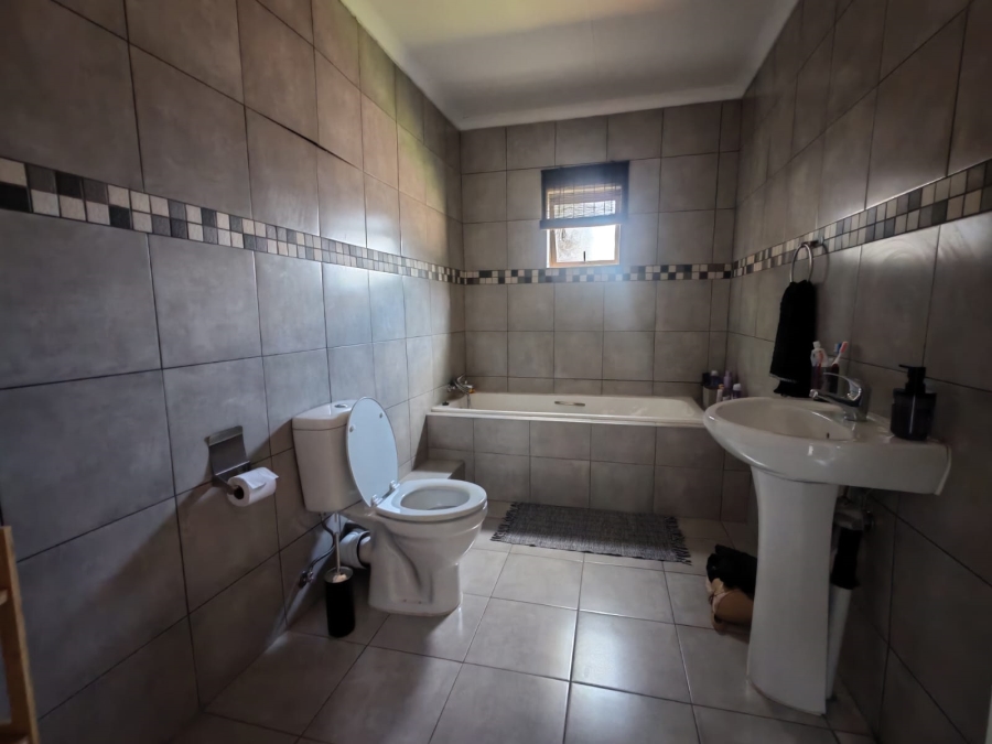 4 Bedroom Property for Sale in Krugersdorp North Gauteng