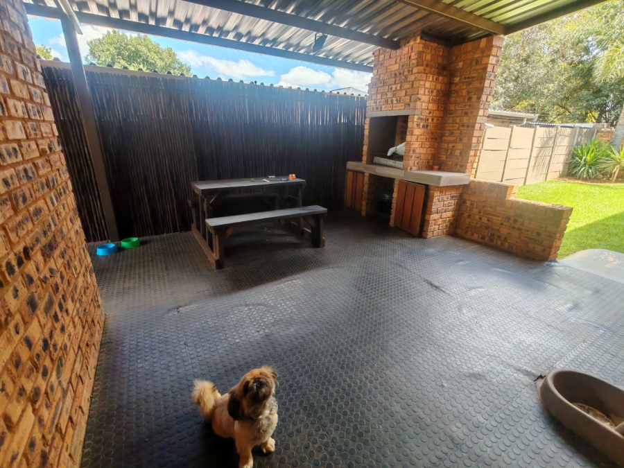 4 Bedroom Property for Sale in Krugersdorp North Gauteng