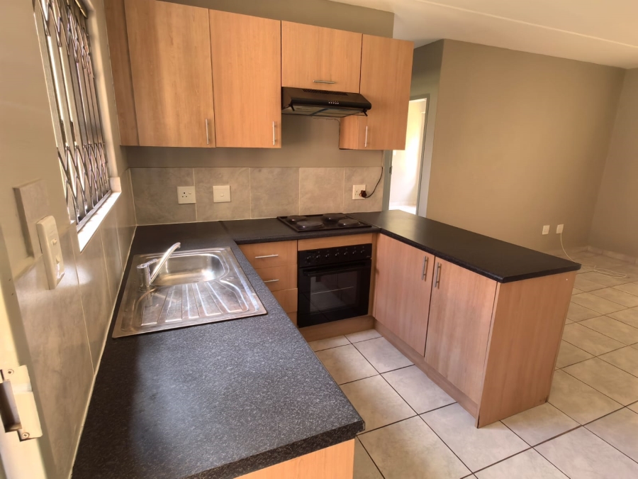 2 Bedroom Property for Sale in Groblerpark Gauteng