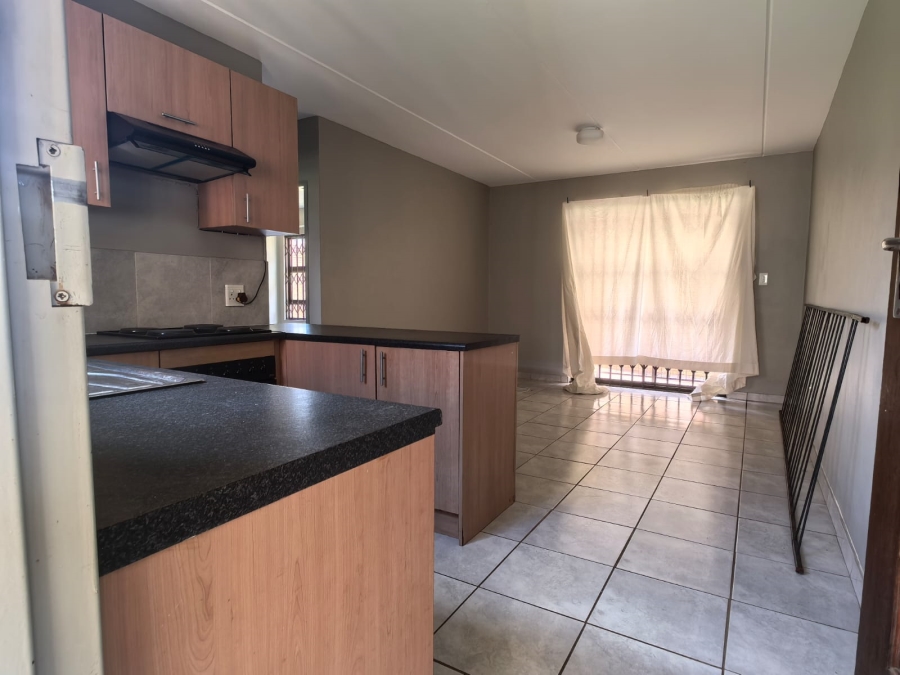 2 Bedroom Property for Sale in Groblerpark Gauteng