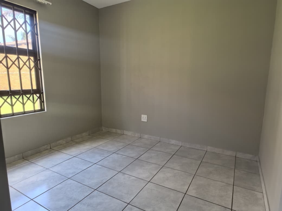 2 Bedroom Property for Sale in Groblerpark Gauteng