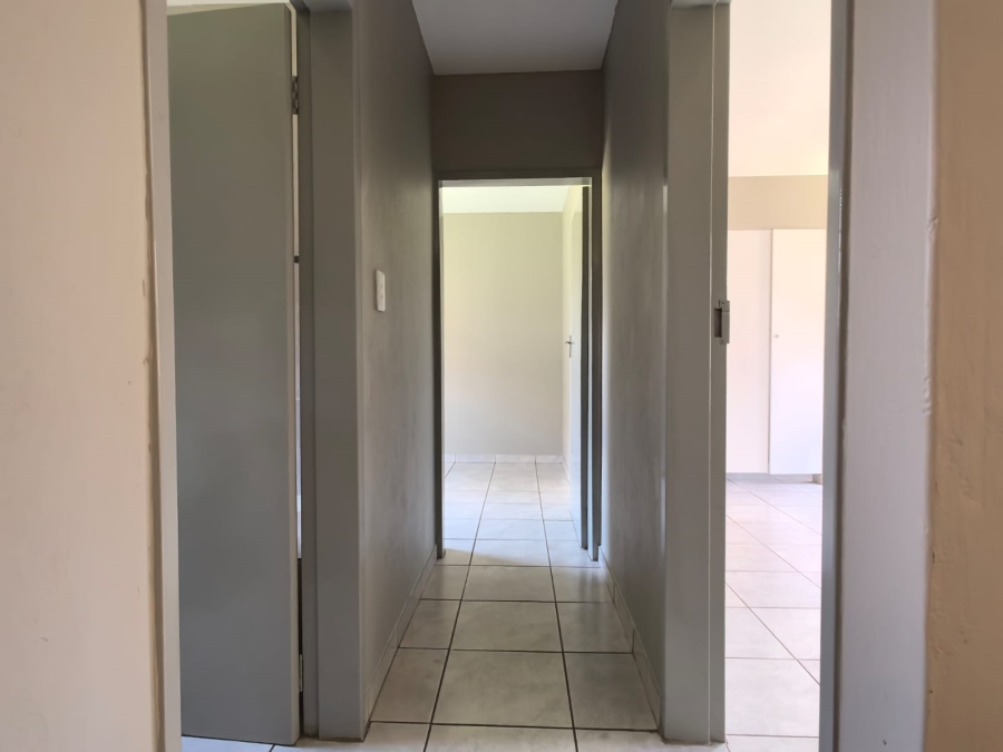 2 Bedroom Property for Sale in Groblerpark Gauteng