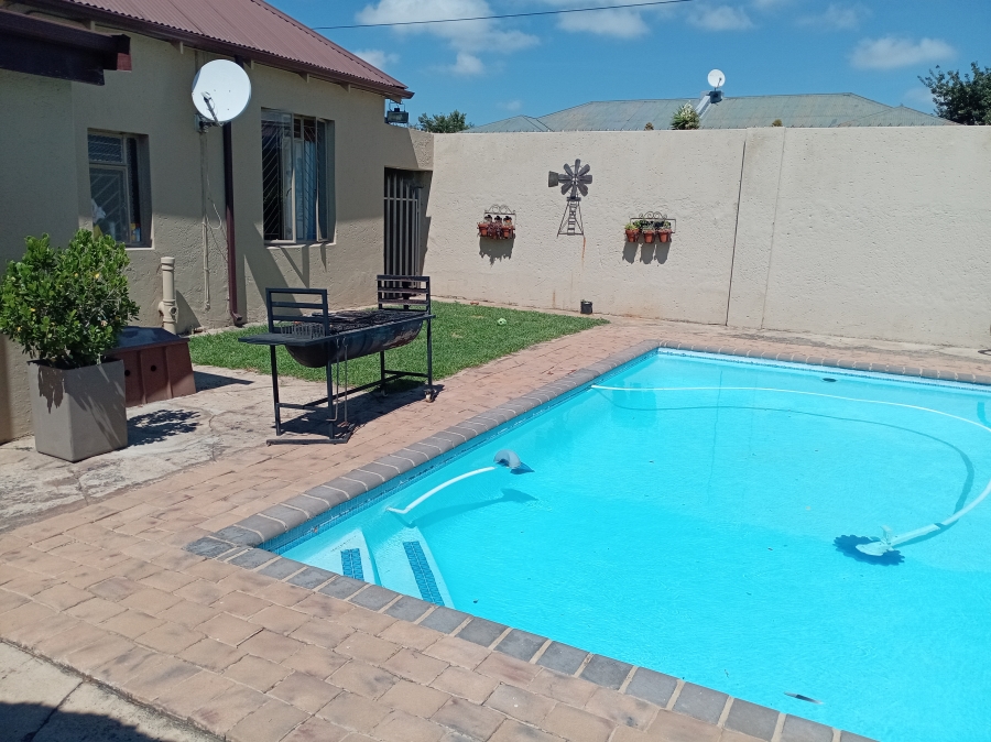 3 Bedroom Property for Sale in Krugersdorp West Gauteng