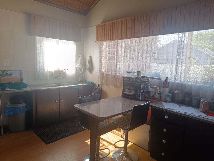 3 Bedroom Property for Sale in Helikonpark Gauteng