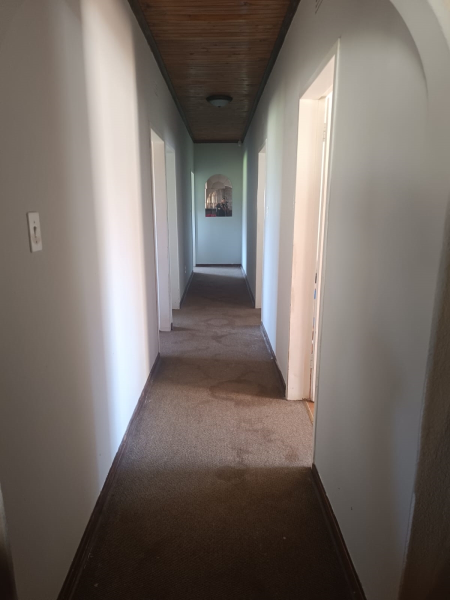 3 Bedroom Property for Sale in Helikonpark Gauteng