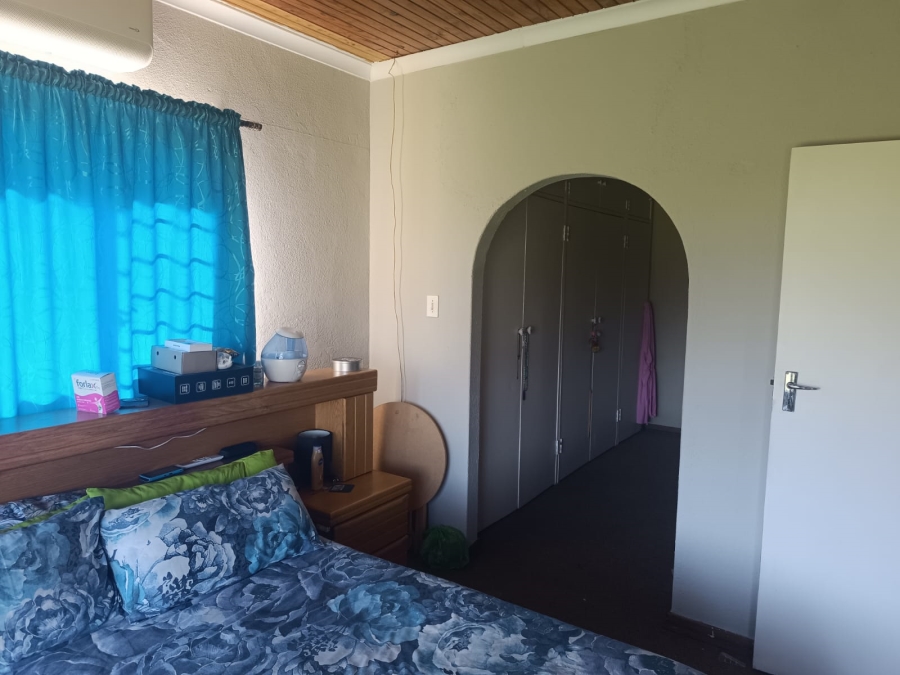 3 Bedroom Property for Sale in Helikonpark Gauteng