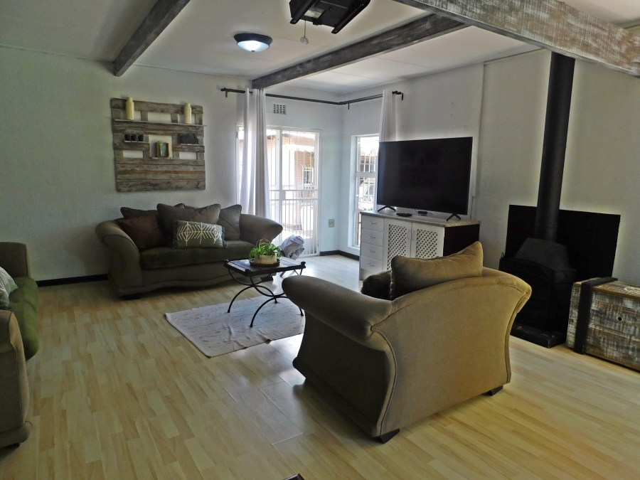 4 Bedroom Property for Sale in Noordheuwel Gauteng