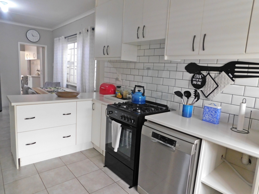 4 Bedroom Property for Sale in Noordheuwel Gauteng