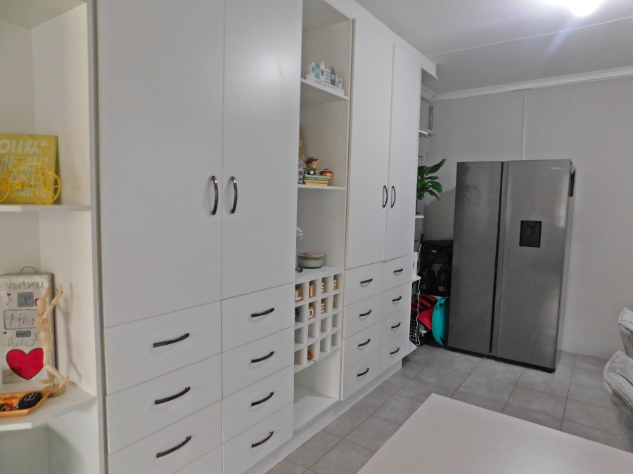 4 Bedroom Property for Sale in Noordheuwel Gauteng