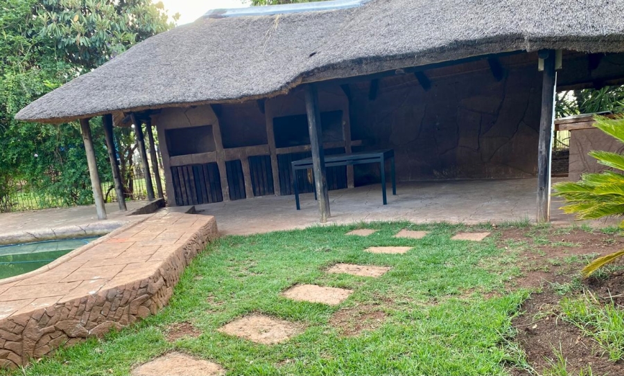 3 Bedroom Property for Sale in Tarlton Gauteng