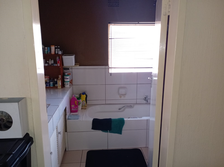 3 Bedroom Property for Sale in Weltevreden Park Gauteng