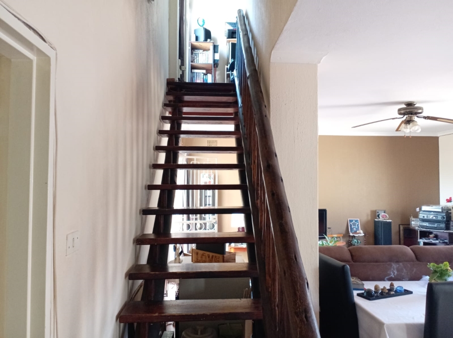 3 Bedroom Property for Sale in Weltevreden Park Gauteng