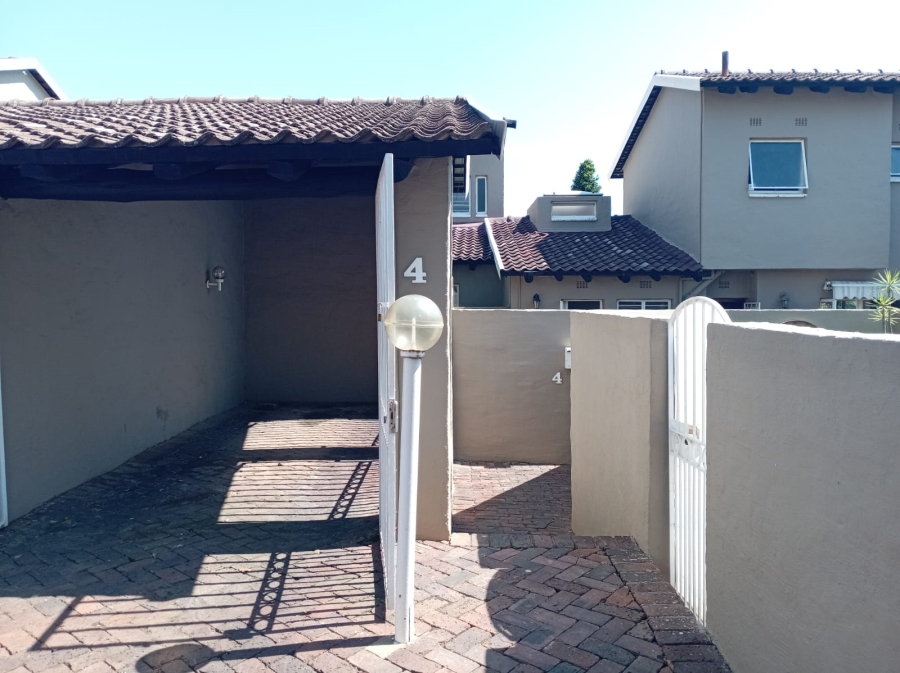 3 Bedroom Property for Sale in Weltevreden Park Gauteng