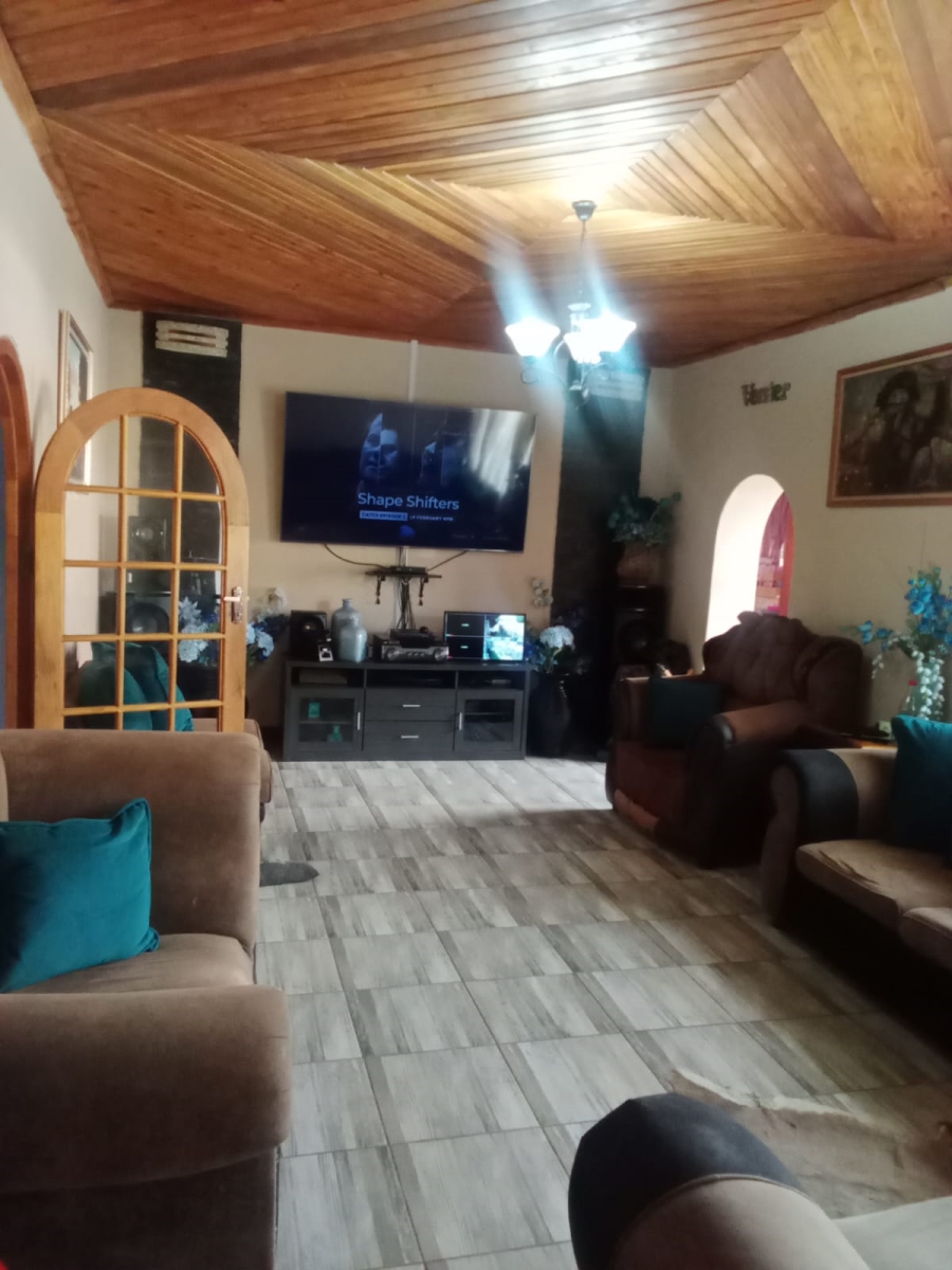 4 Bedroom Property for Sale in Roodepoort North Gauteng