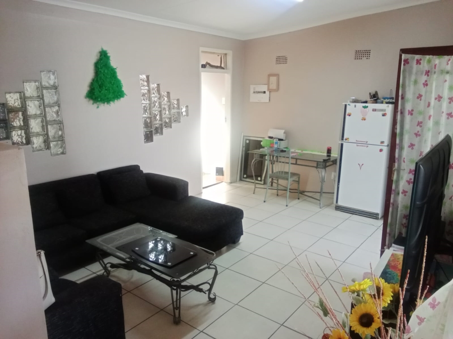 4 Bedroom Property for Sale in Roodepoort North Gauteng