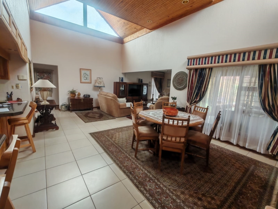 4 Bedroom Property for Sale in Ontdekkerspark Gauteng