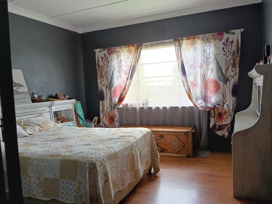 4 Bedroom Property for Sale in Randgate Gauteng