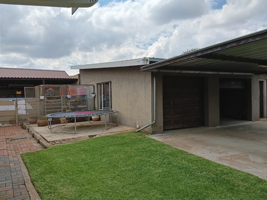4 Bedroom Property for Sale in Randgate Gauteng