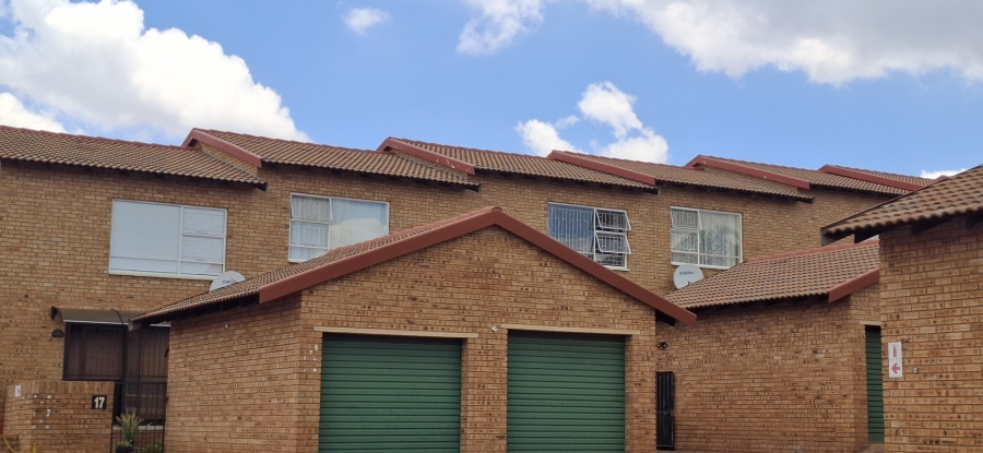 2 Bedroom Property for Sale in Rangeview Gauteng
