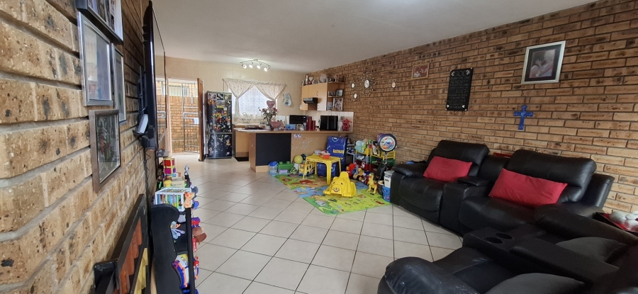 2 Bedroom Property for Sale in Rangeview Gauteng