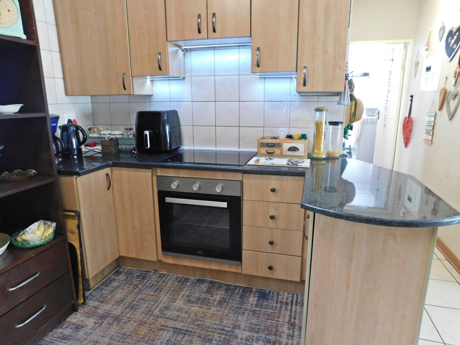 3 Bedroom Property for Sale in Noordheuwel Gauteng