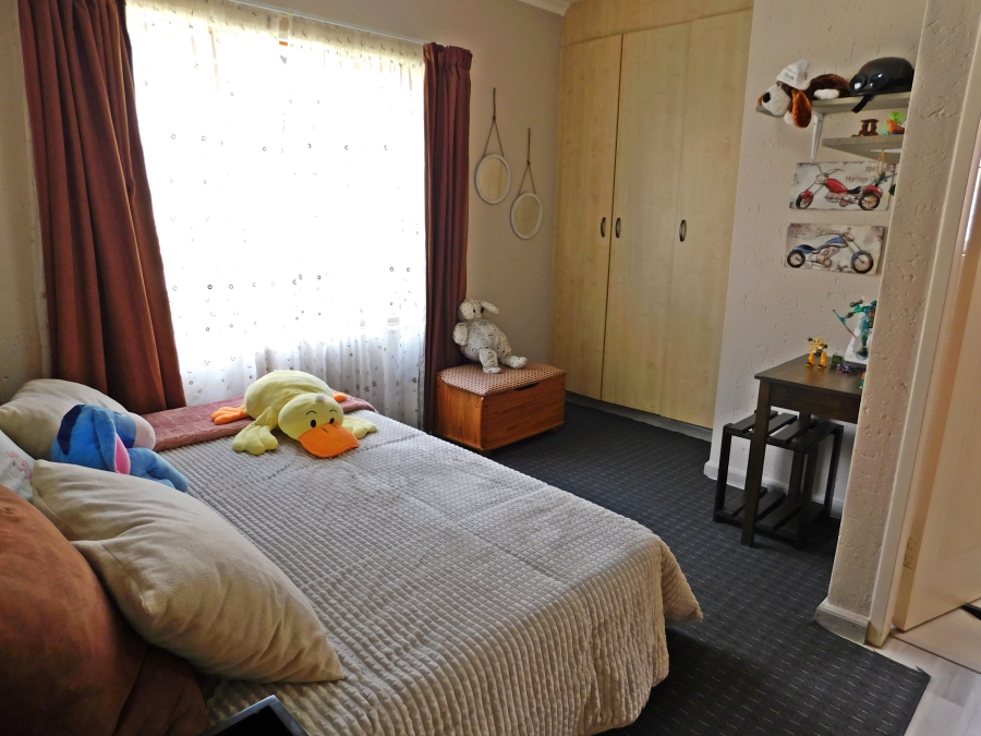 3 Bedroom Property for Sale in Noordheuwel Gauteng