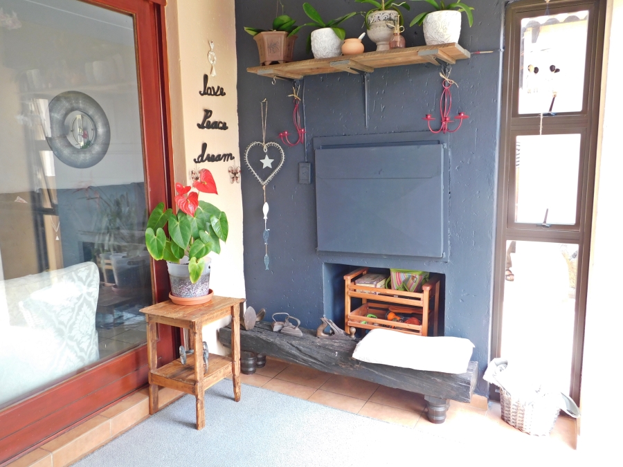 3 Bedroom Property for Sale in Noordheuwel Gauteng