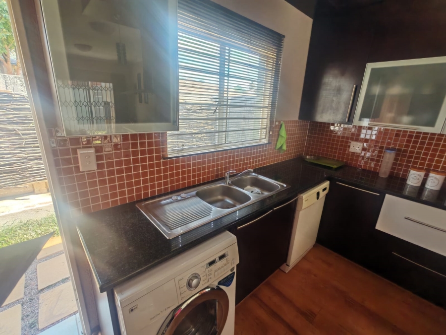 2 Bedroom Property for Sale in Roodepoort Gauteng