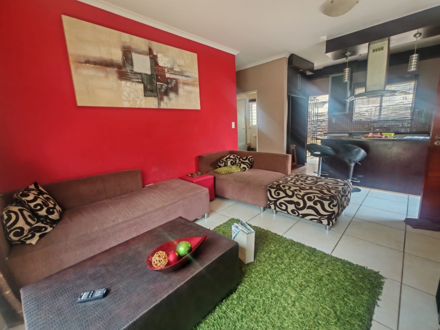 2 Bedroom Property for Sale in Roodepoort Gauteng