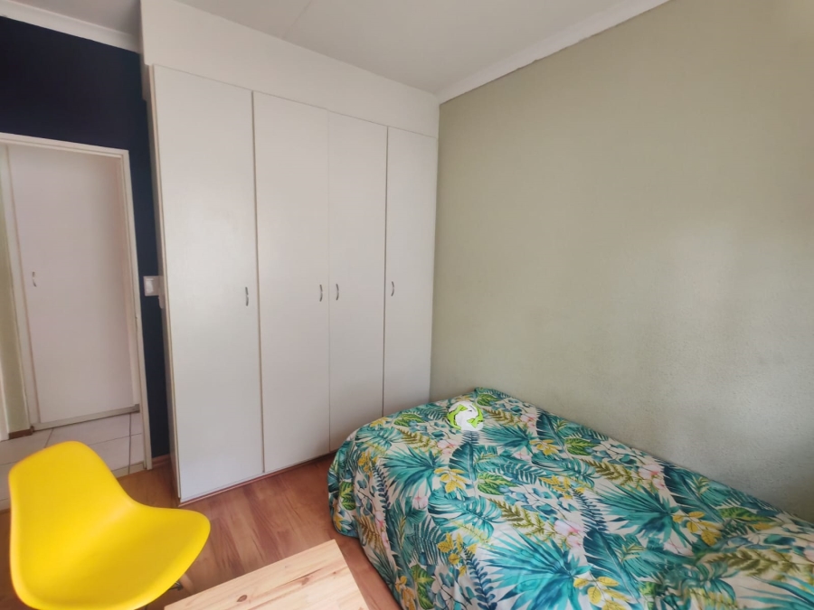 2 Bedroom Property for Sale in Roodepoort Gauteng