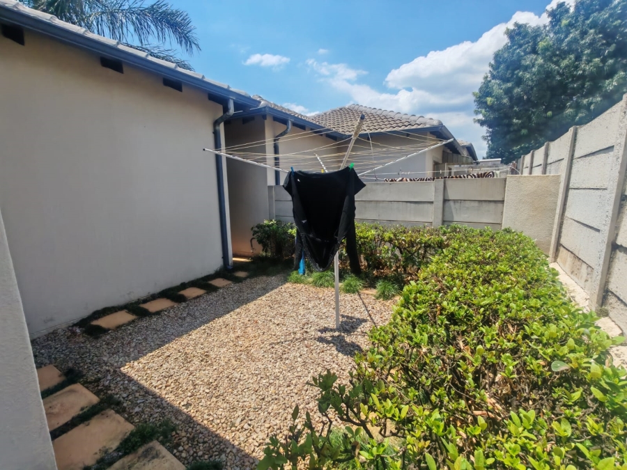 2 Bedroom Property for Sale in Roodepoort Gauteng