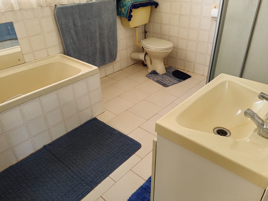 3 Bedroom Property for Sale in Randpoort Gauteng