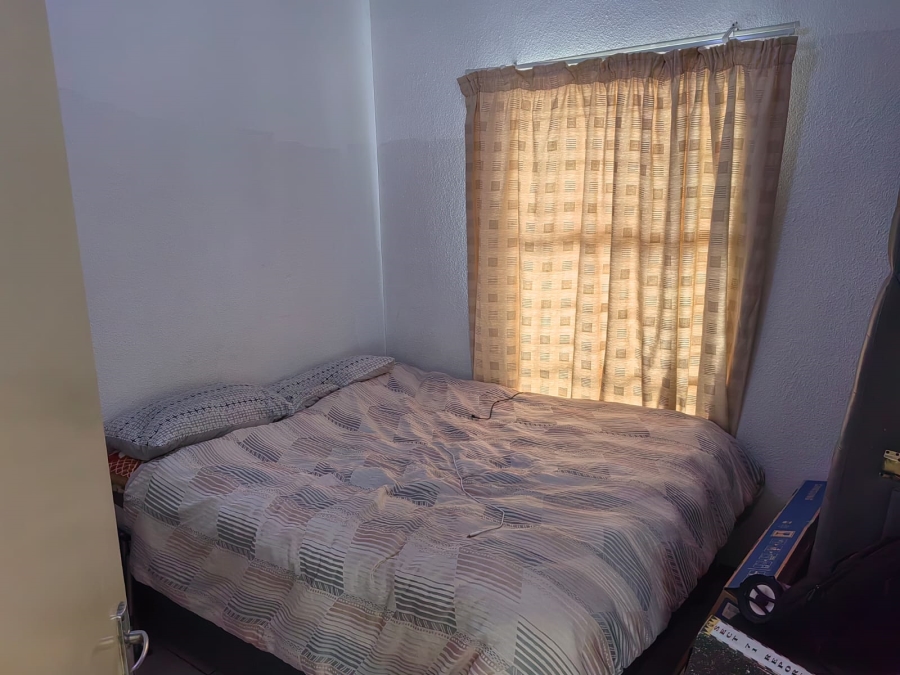 2 Bedroom Property for Sale in Aureus Gauteng