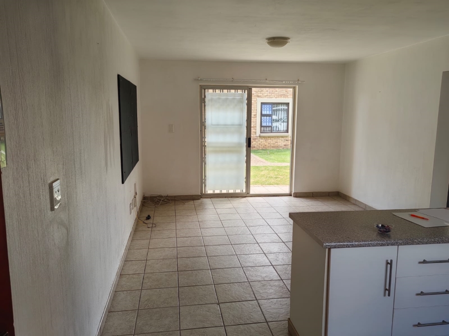 2 Bedroom Property for Sale in Randfontein South Gauteng