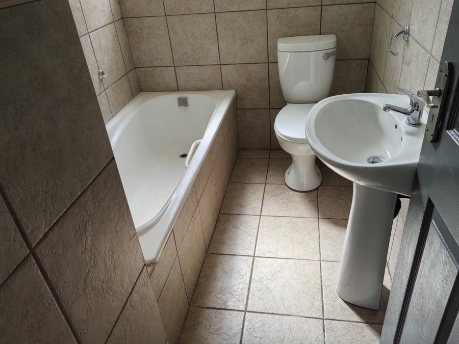 2 Bedroom Property for Sale in Randfontein South Gauteng