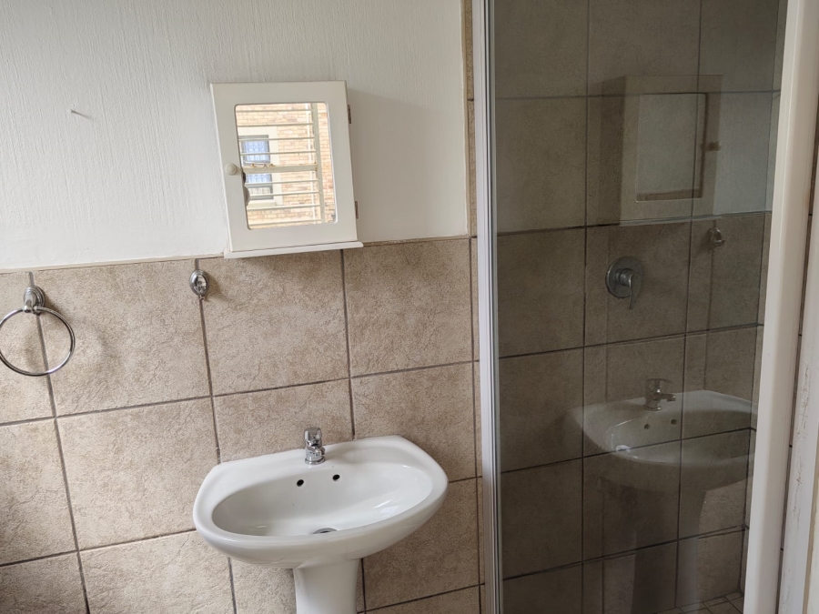 2 Bedroom Property for Sale in Randfontein South Gauteng
