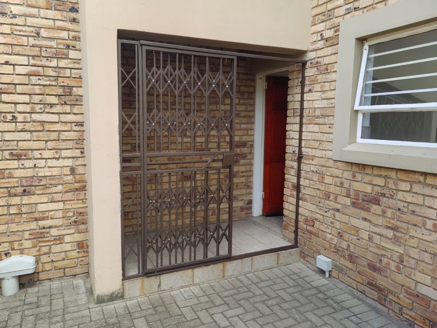 2 Bedroom Property for Sale in Randfontein South Gauteng